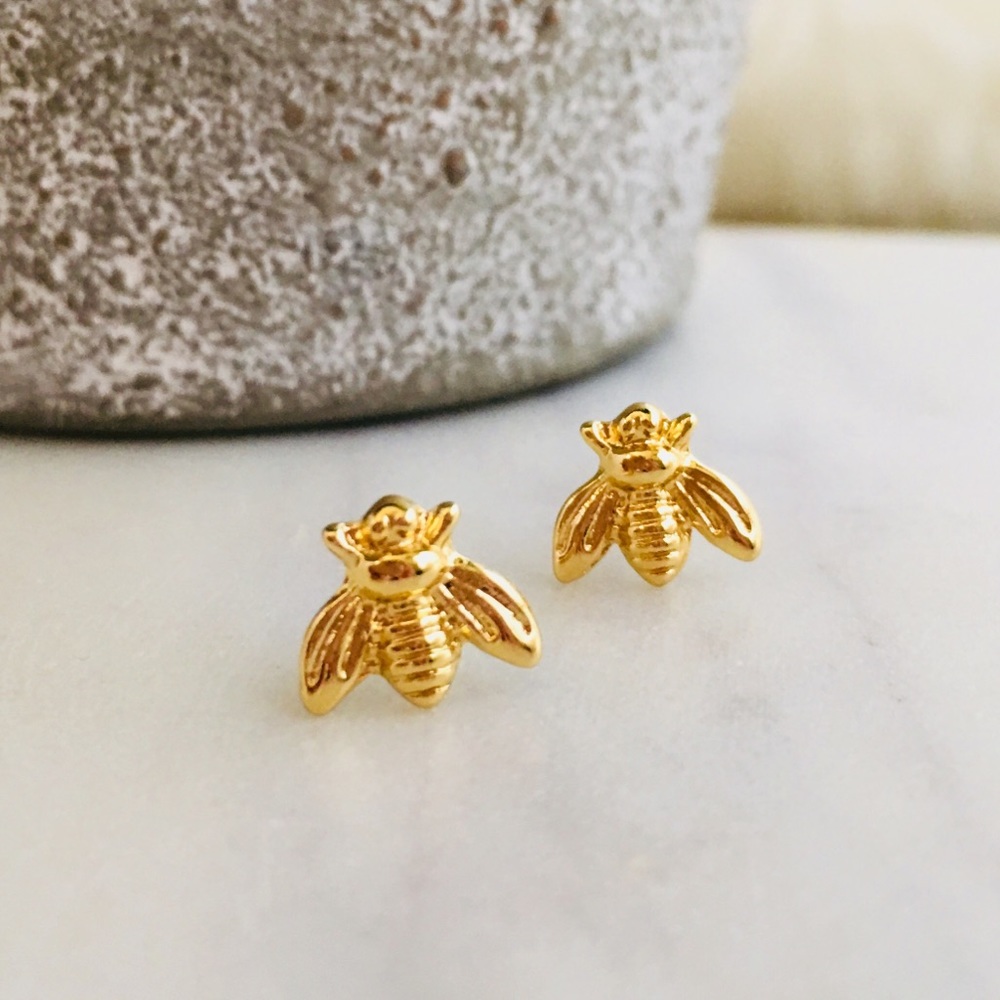 Delicate 18K Gold Plated Bee Studs - Picture 2 of 4